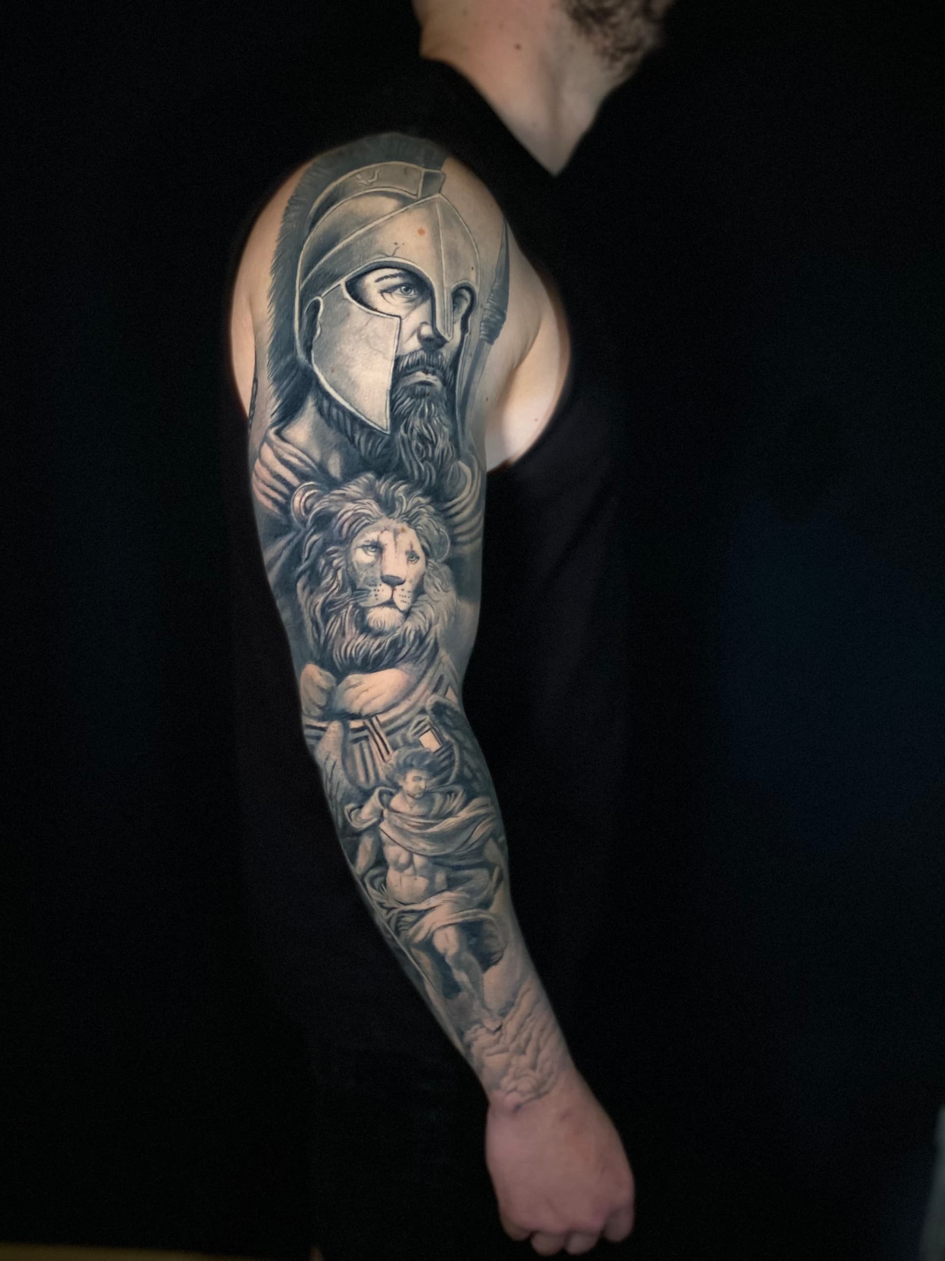 Tatuaje de realismo por Adrian Alarcón — trabajo 9